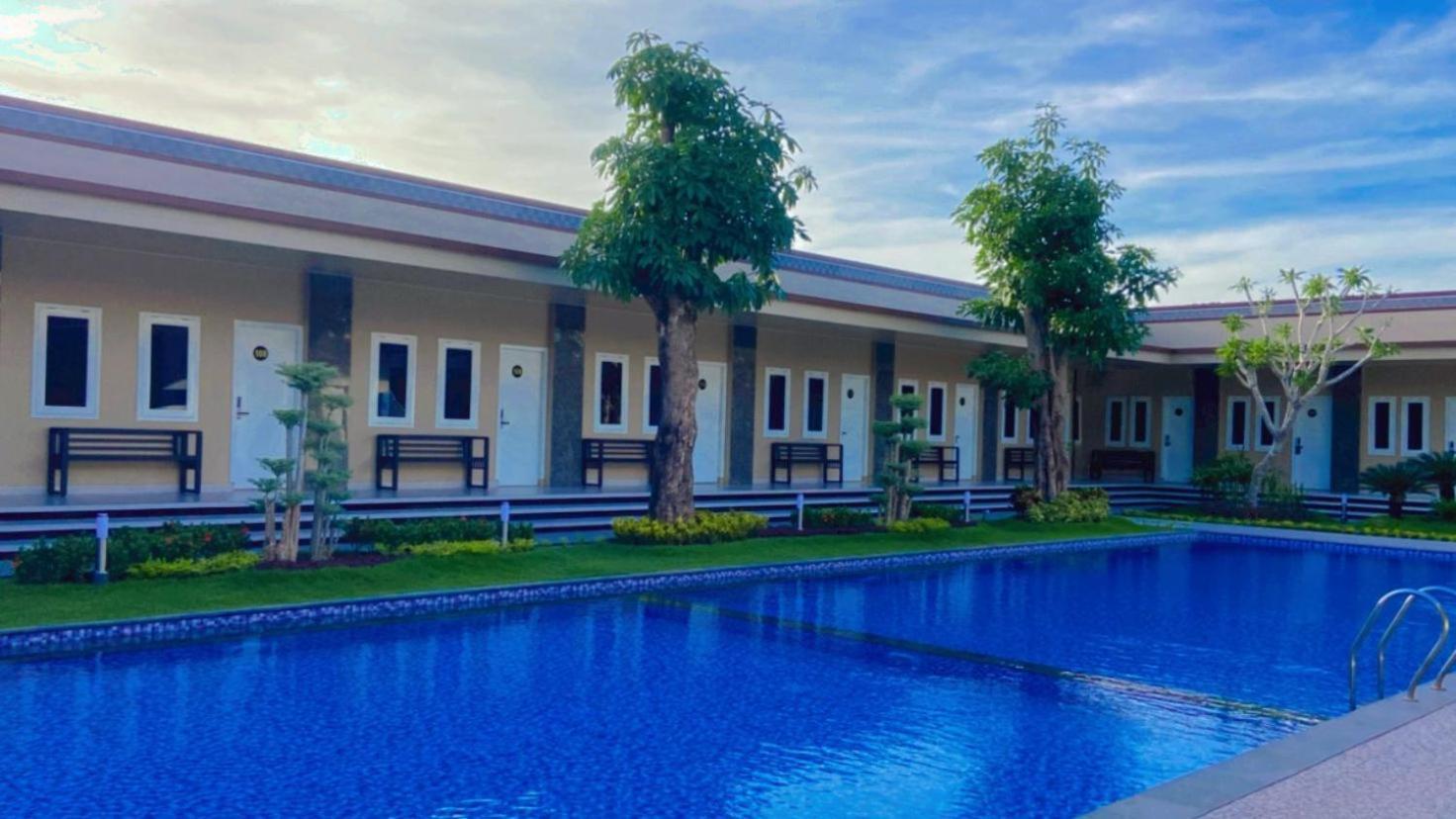 Sumbawa Nio Garden Hotel מראה חיצוני תמונה